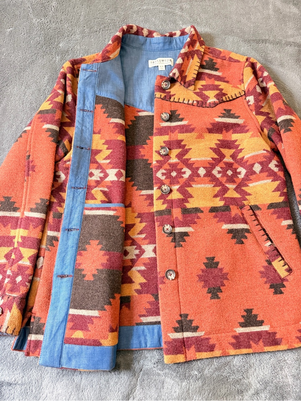 Idyllwind Aztec style Coat - Picture 2 of 5